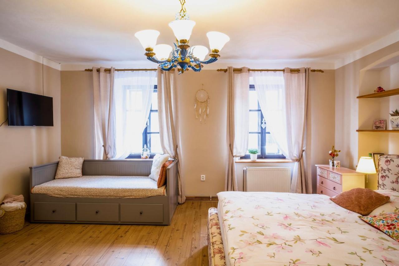 Appartamento Rustic House v Lužických horách Jiřetín pod Jedlovou Esterno foto